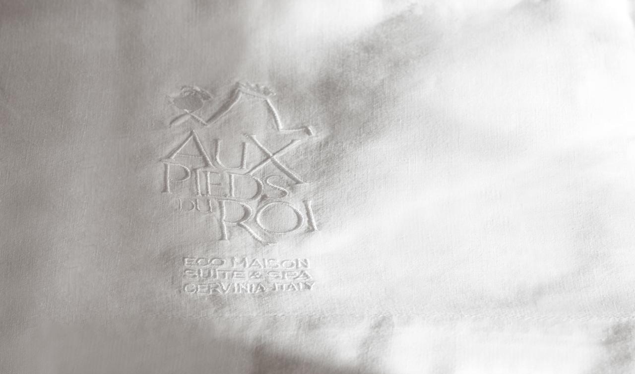 Aux Pieds Du Roi - Suite & Spa Breuil-Cervinia Exteriör bild